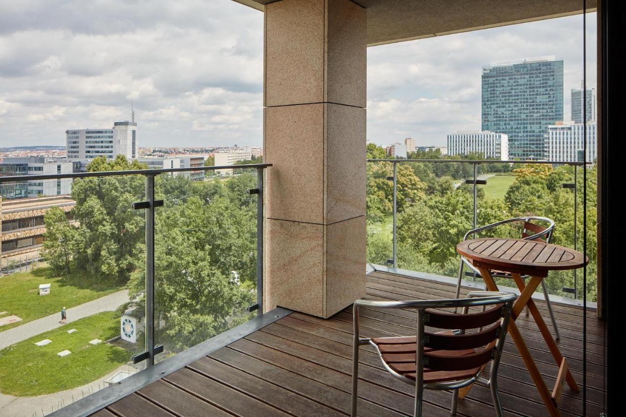 Apartment Spacious In Nusle By Days